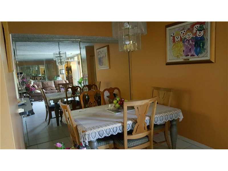 11800 SW 18th St 328-4, Miami, FL 33175