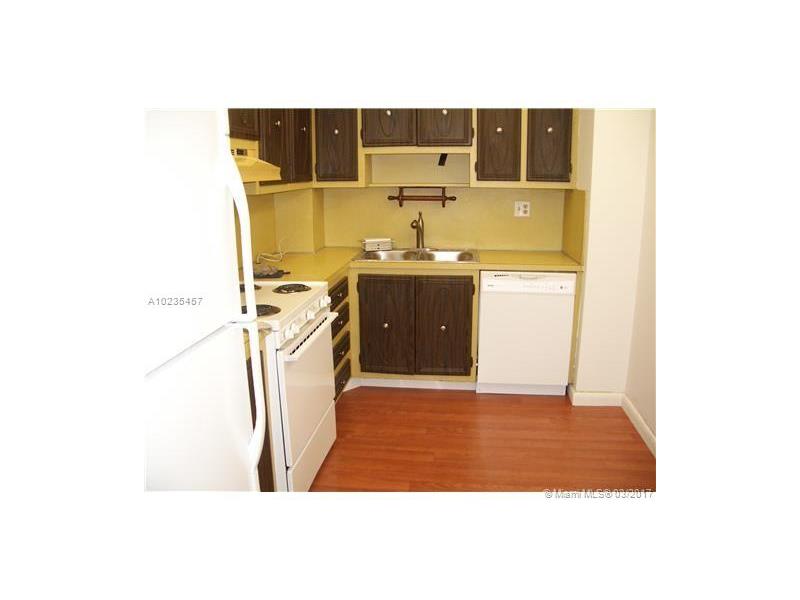 10854 North Kendall Dr, Miami, FL 33176