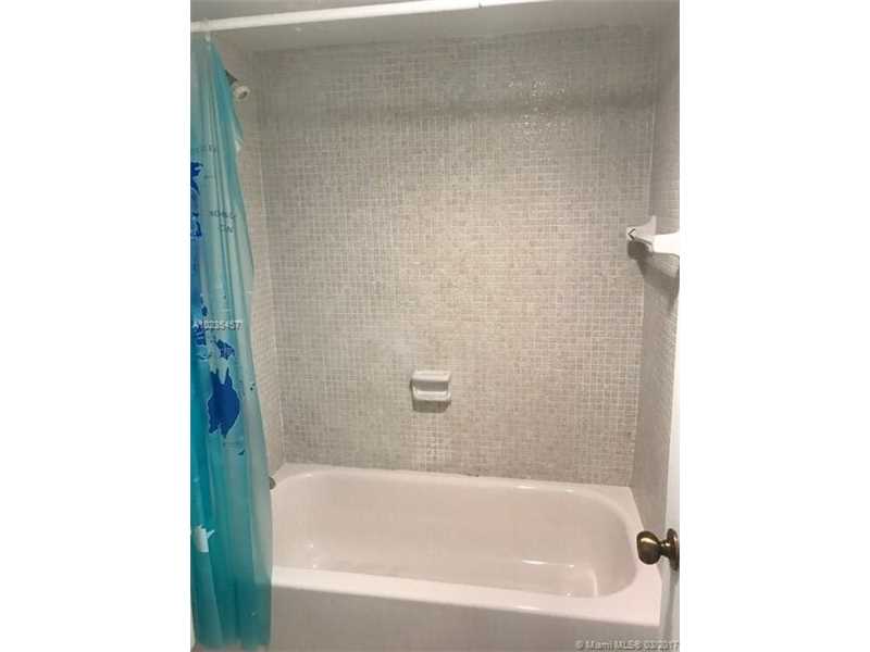 10854 North Kendall Dr, Miami, FL 33176