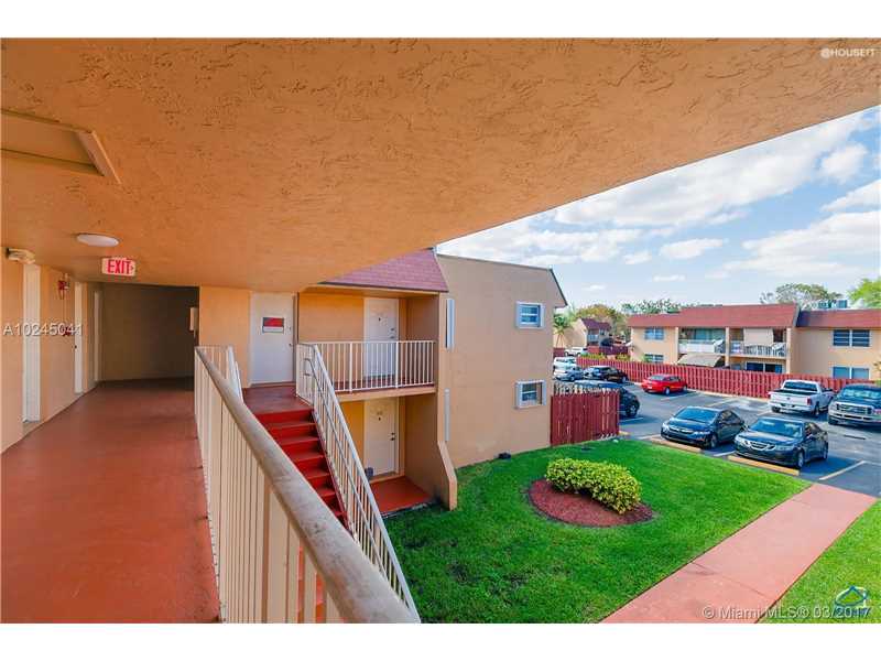 9974 Southwest 88th St, Miami, FL 33176