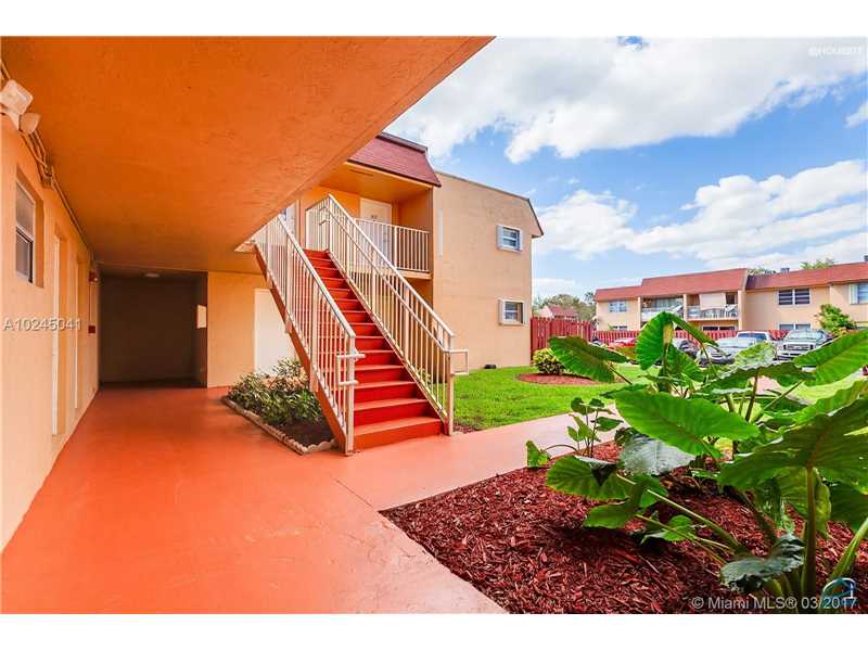 9974 Southwest 88th St, Miami, FL 33176