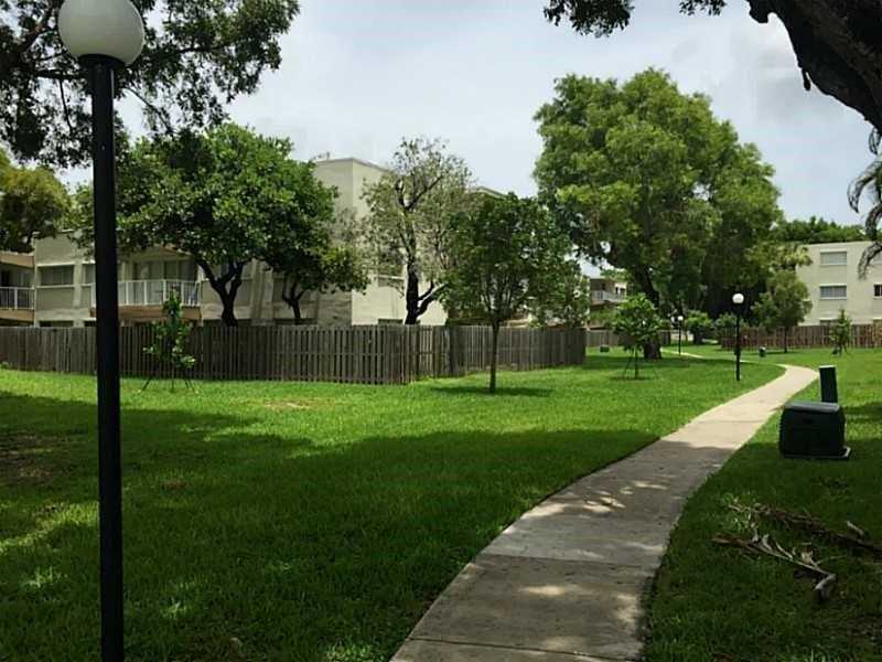 7725 Southwest 88th St, Miami, FL 33176