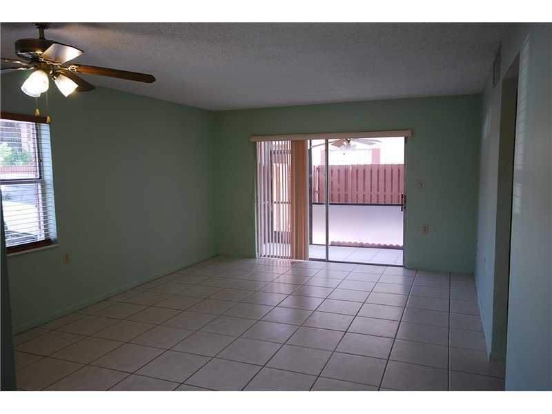 11213 North Kendall Dr, Miami, FL 33176