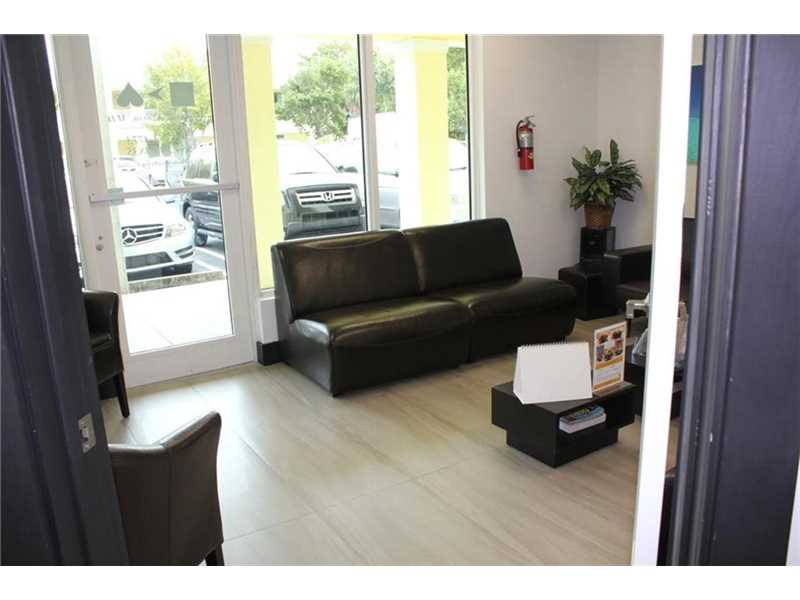9560 Southwest 107th Ave, Miami, FL 33176