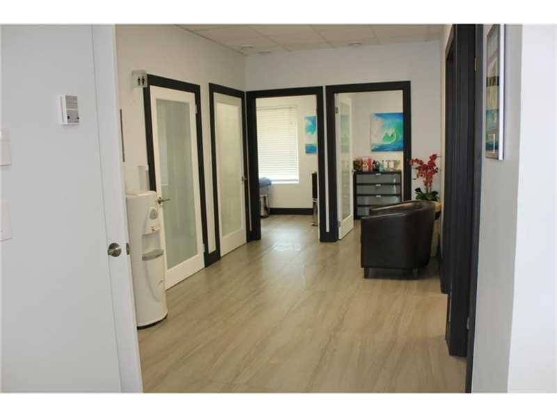 9560 Southwest 107th Ave, Miami, FL 33176