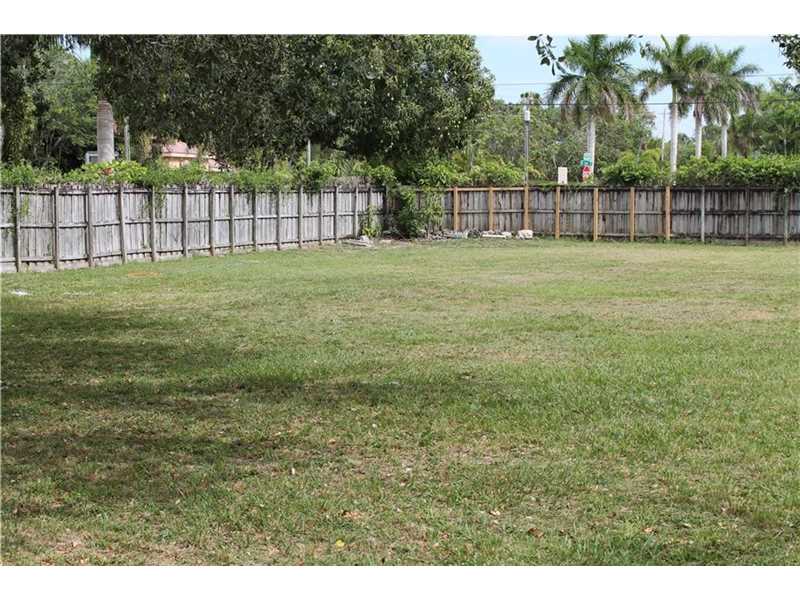 11390 Southwest 87th Ave, Miami, FL 33176