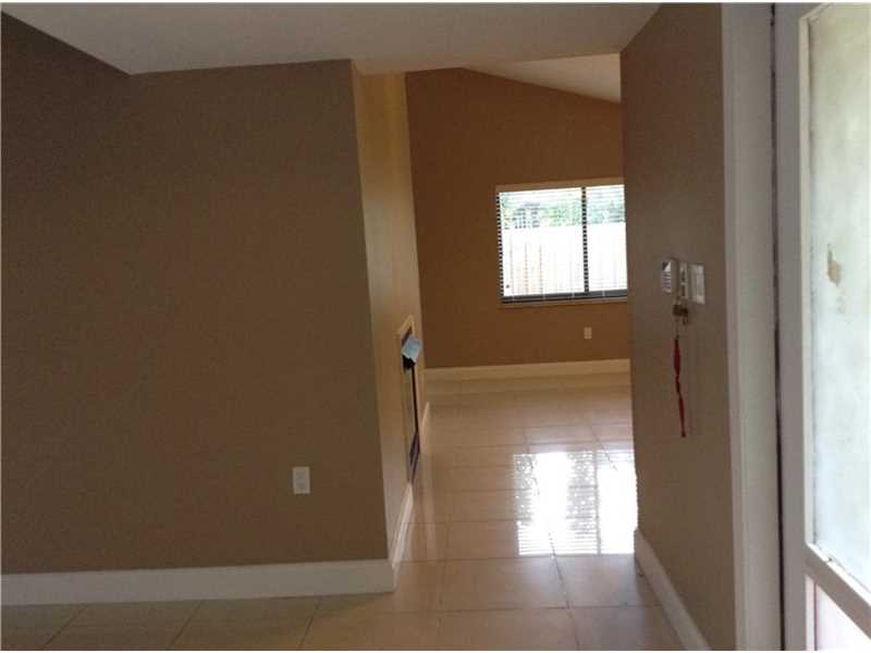 9200 Southwest 100th Avenue Rd, Miami, FL 33176