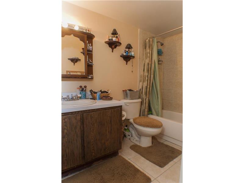 9105137th Ter, Miami, FL 33176