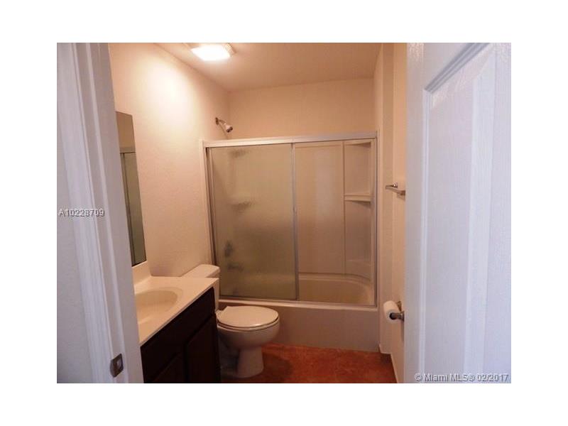 8800 Northwest 107th Ct, Doral, FL 33178