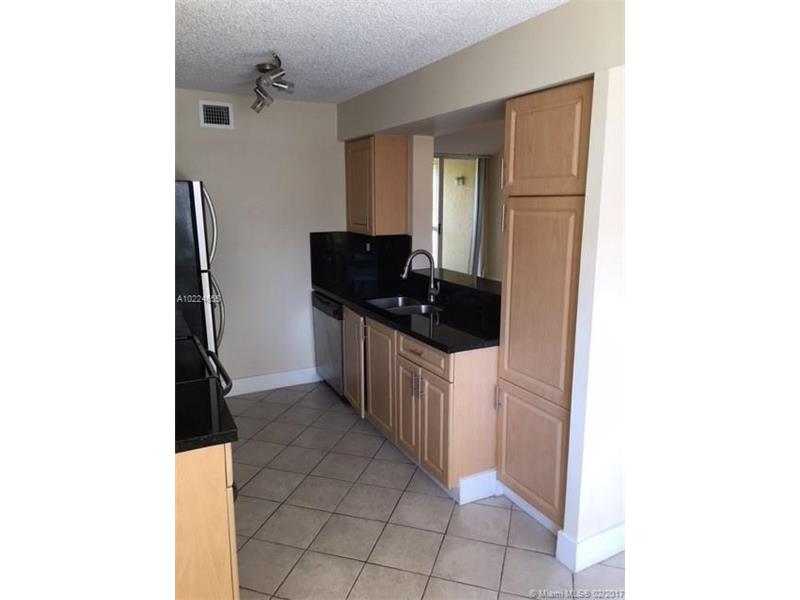 4882 Northwest 97th Pl, Doral, FL 33178
