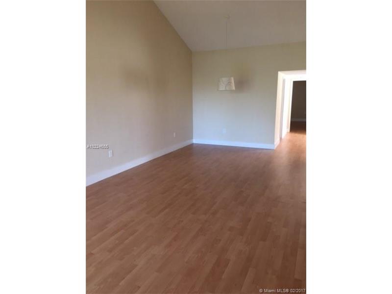 4882 Northwest 97th Pl, Doral, FL 33178