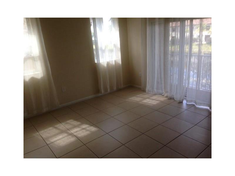 8960 Northwest 97th Ave, Doral, FL 33178