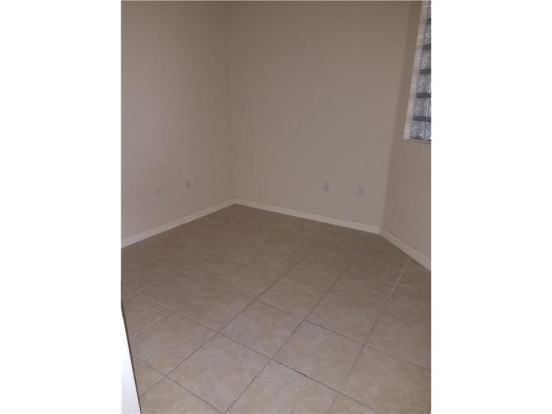 8620 Northwest 97th Ave, Medley, FL 33178