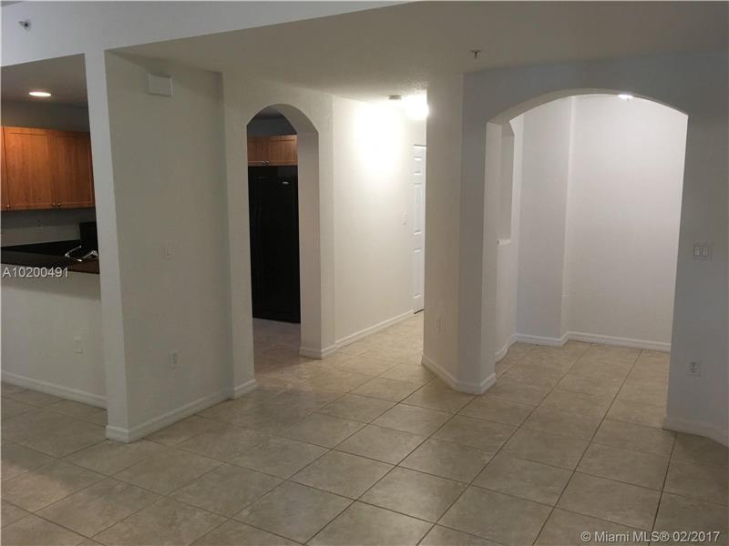 10885 Northwest 89th Ter, Doral, FL 33178