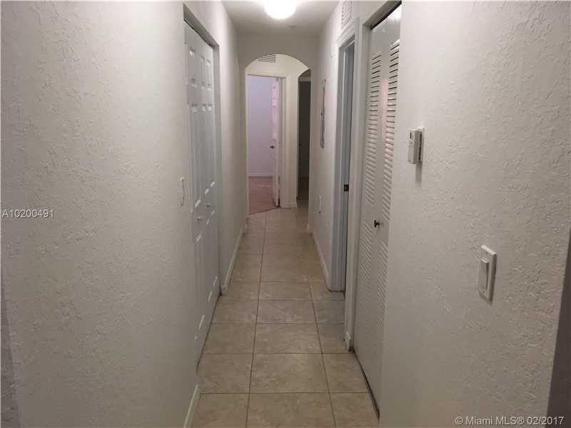 10885 Northwest 89th Ter, Doral, FL 33178