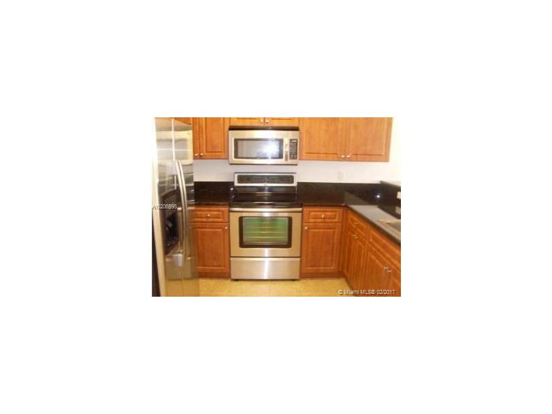 11102 Northwest 83rd St, Doral, FL 33178