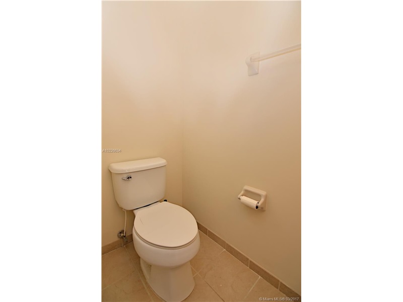 8900 Northwest 97th Ave, Doral, FL 33178