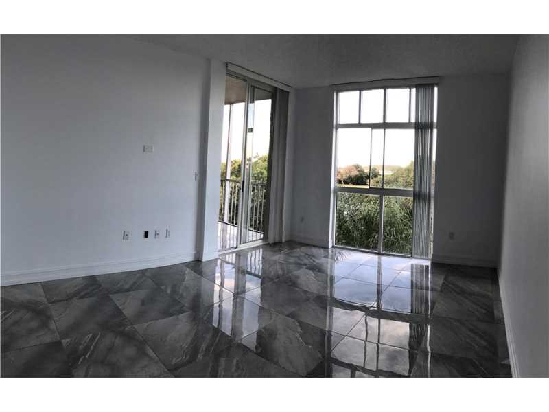 9755 Northwest 52nd St, Doral, FL 33178