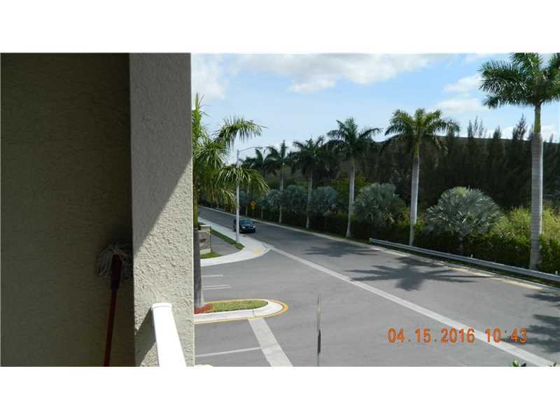 8800 NW 97th Ave 202, Doral, FL 33178