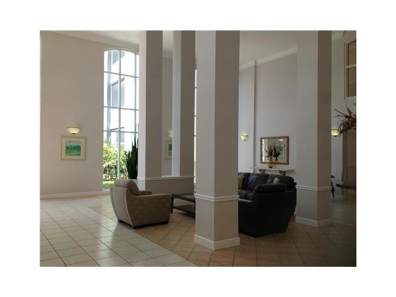 9725 NW 52nd St 518, Doral, FL 33178