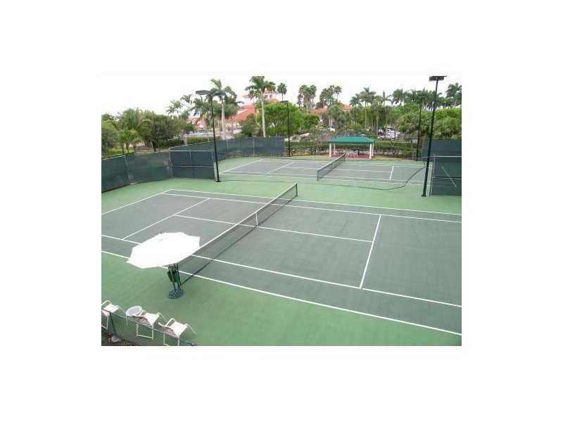 9725 NW 52nd St 518, Doral, FL 33178