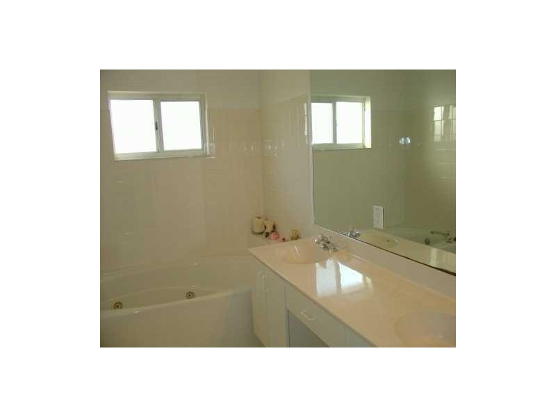 9991 Northwest 43rd Ter, Doral, FL 33178