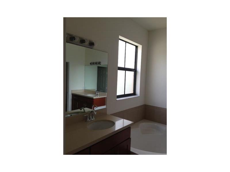 10450 Northwest 58 TE, Doral, FL 33178