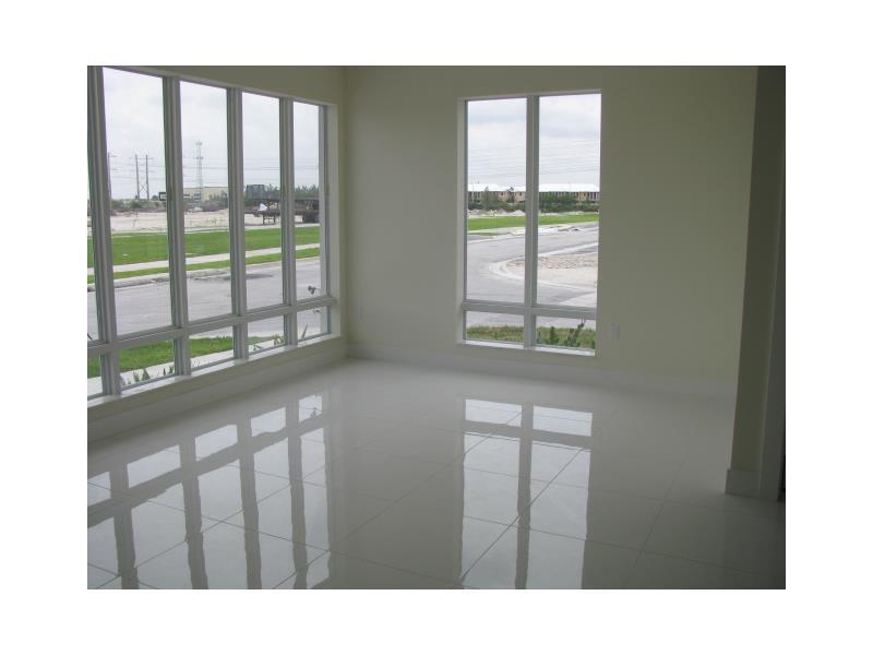6410 NW 104 PATH -, Doral, FL 33178