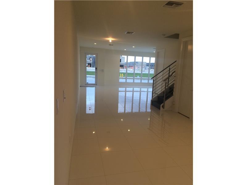 6410 NW 104 PATH -, Doral, FL 33178