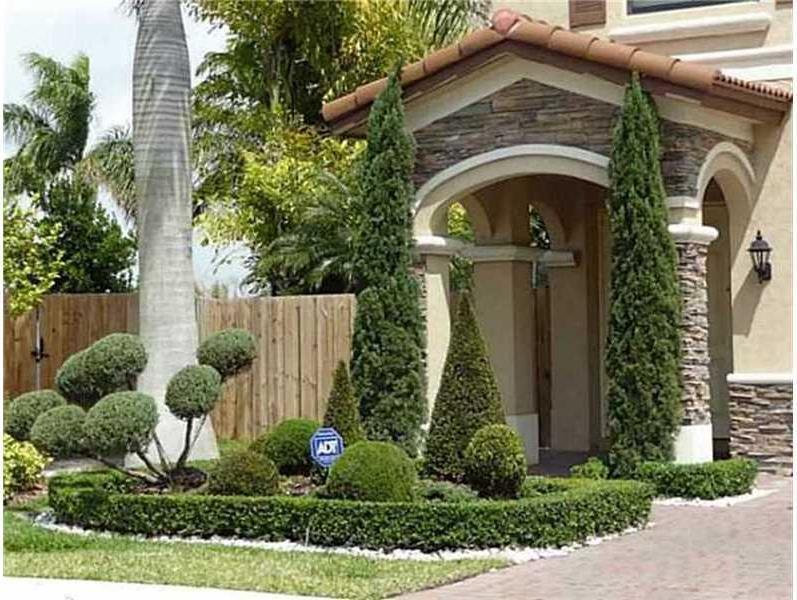 8825 NW 114 Pl, Doral, FL 33178