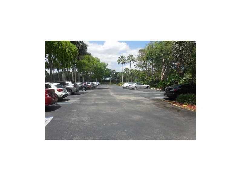 10730 Northwest 66th St, Doral, FL 33178