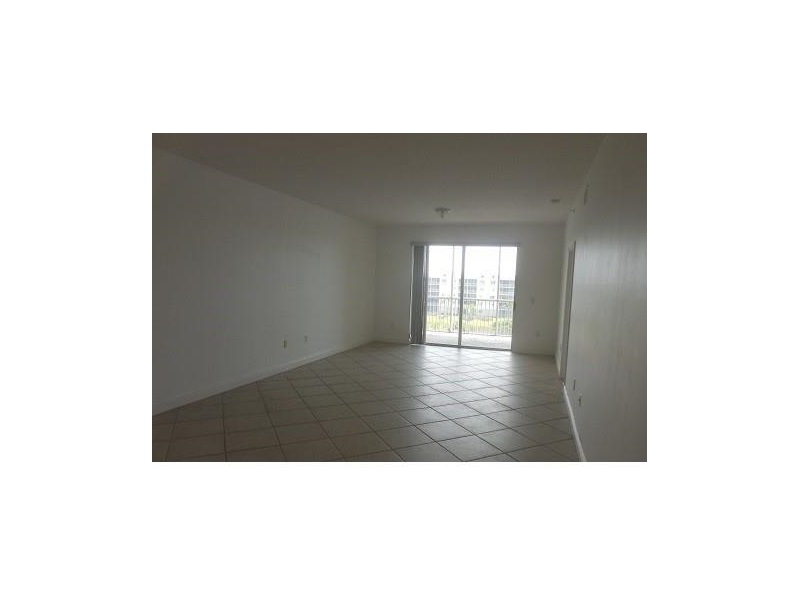 10730 Northwest 66th St, Doral, FL 33178