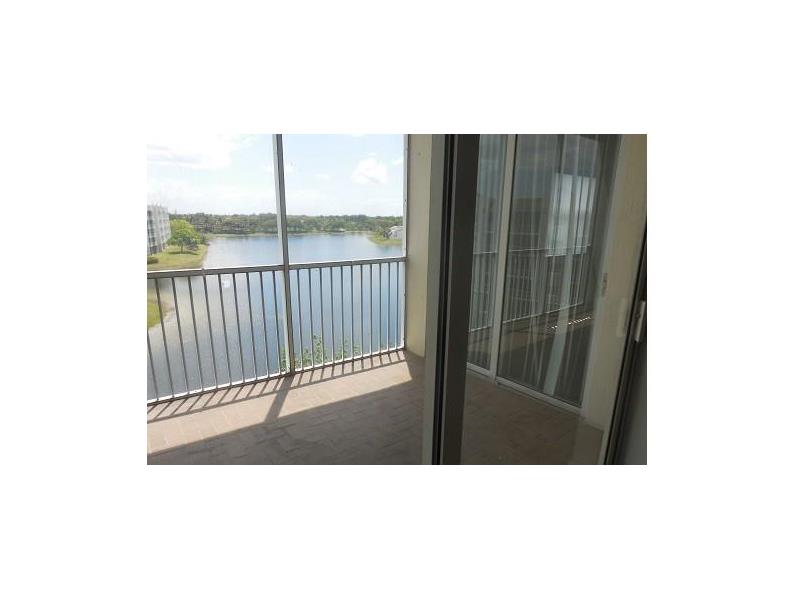 10730 Northwest 66th St, Doral, FL 33178