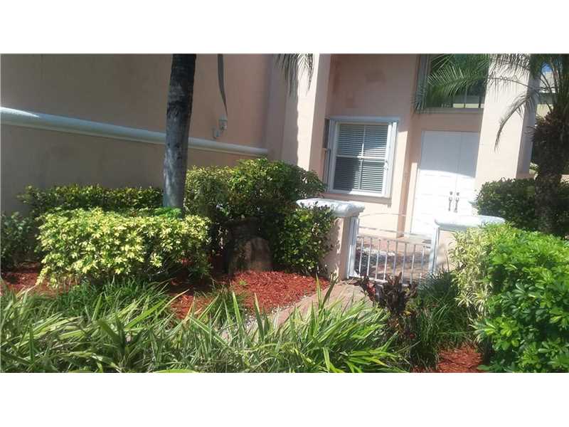 4719 Northwest 96th Pl, Doral, FL 33178