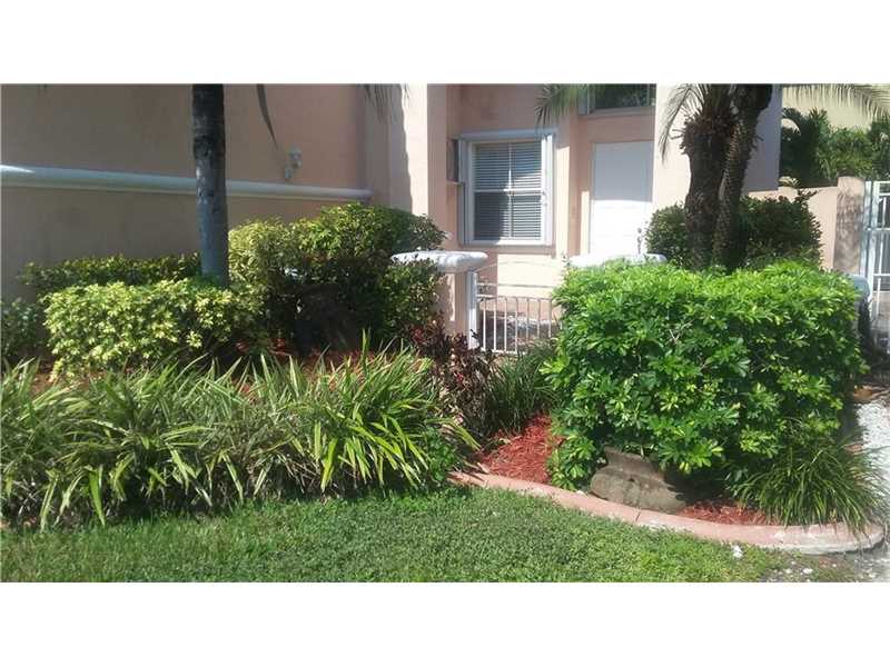 4719 Northwest 96th Pl, Doral, FL 33178