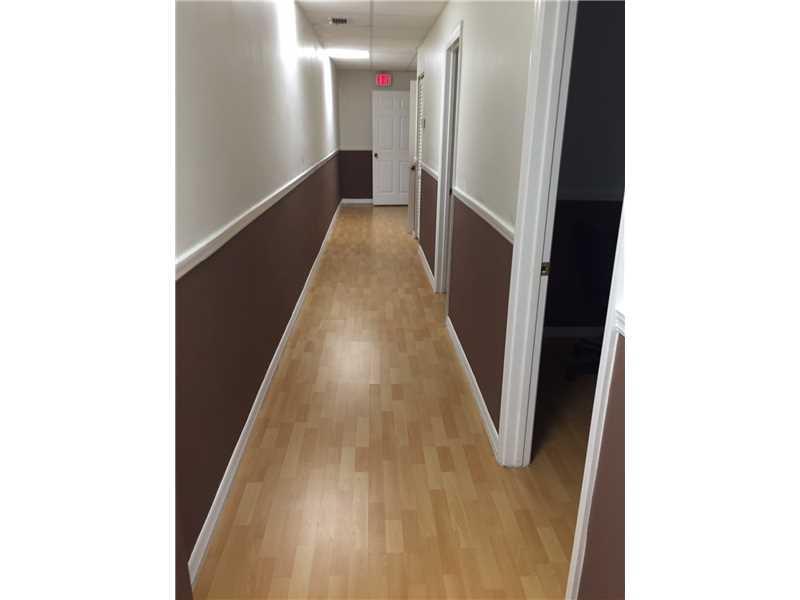 10680 Northwest 123 RD, Medley, FL 33178