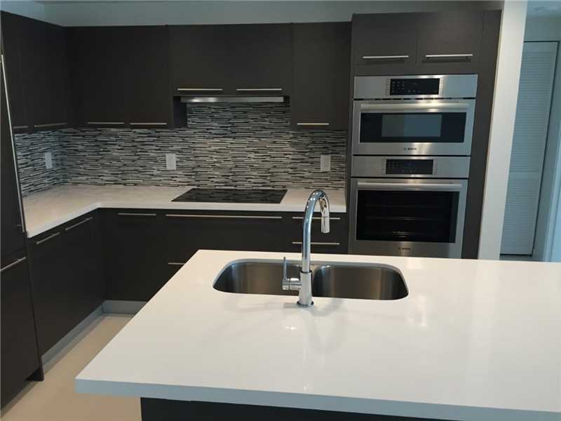7751 Northwest 107 AVE, Doral, FL 33178