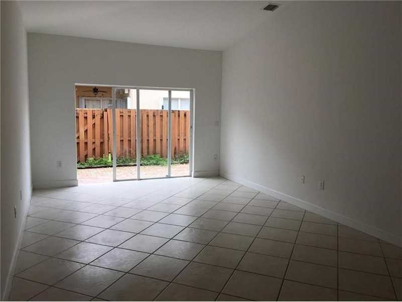 10909 Northwest 67th St, Doral, FL 33178