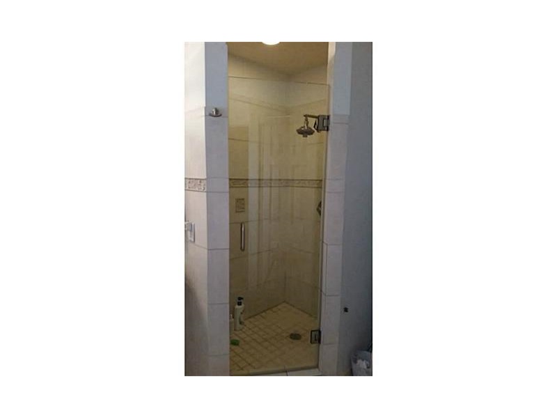 10213 Northwest 57th St, Doral, FL 33178