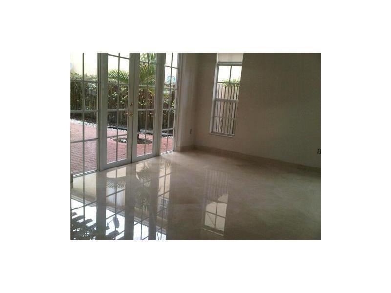 6852 Northwest 113 CT, Doral, FL 33178