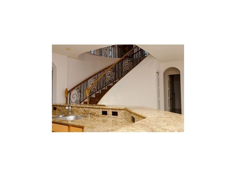 6852 Northwest 113 CT, Doral, FL 33178