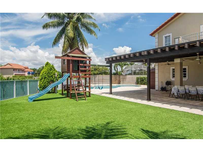10480 Northwest 48th St, Doral, FL 33178