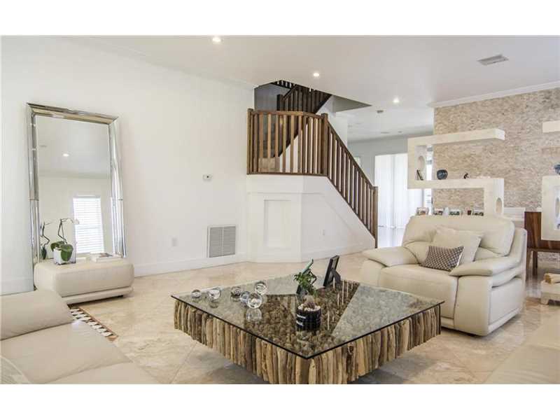 10480 Northwest 48th St, Doral, FL 33178