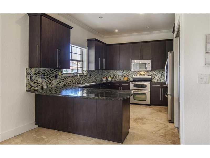 10480 Northwest 48th St, Doral, FL 33178