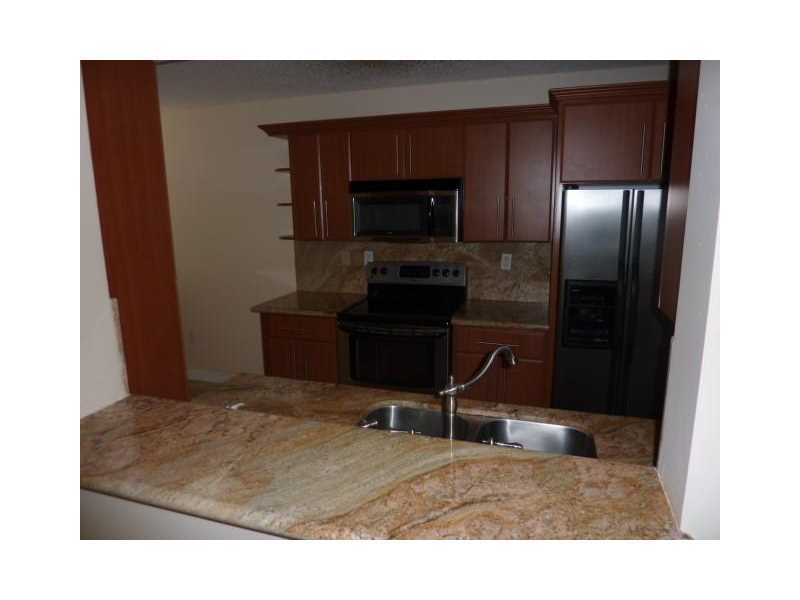 4731 Northwest 97th Ct, Doral, FL 33178