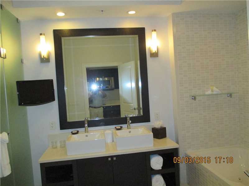 5300 Northwest 87 Av, Doral, FL 33178