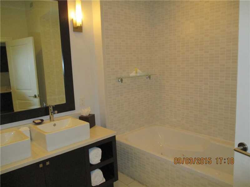 5300 Northwest 87 Av, Doral, FL 33178