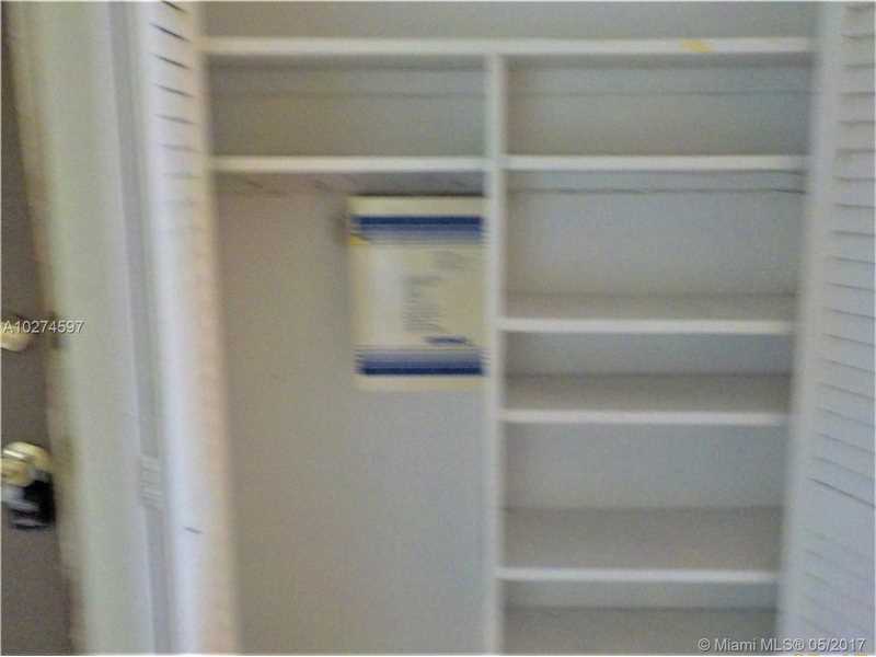 1670 Northeast 191st St, North Miami Beach, FL 33179