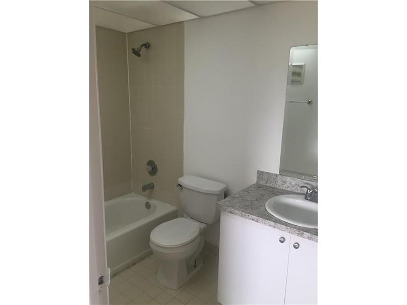 20761 Northeast 4th Pl, Miami, FL 33179