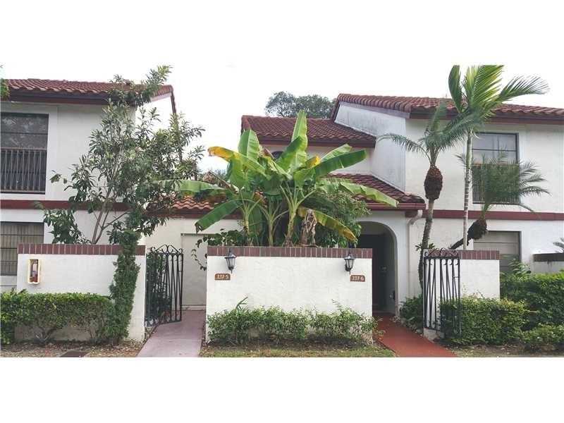 337Ives Dairy Rd, Miami, FL 33179